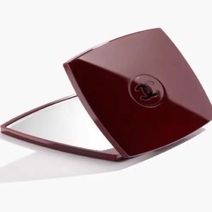 Chanel Rouge Noir Mirro